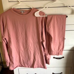 Fashion Nova dusty pink legging set.